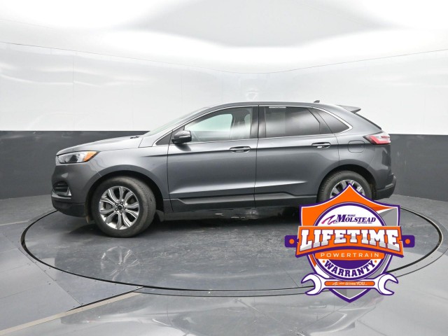 2024 Ford Edge Titanium's photo