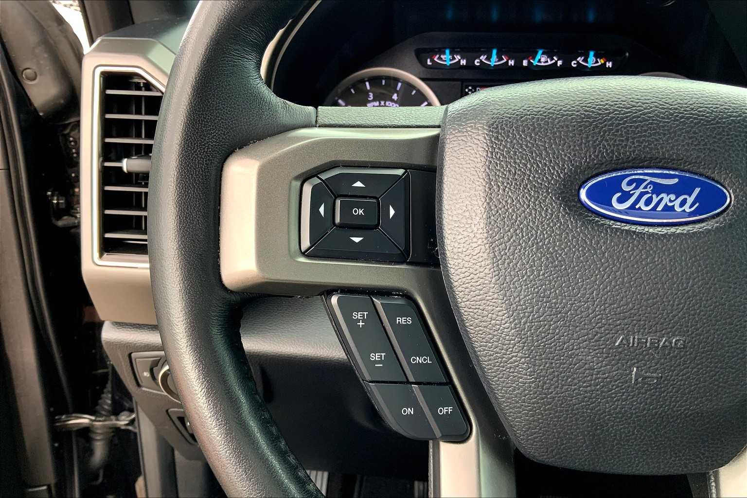2021 Ford Expedition XLT photo 27
