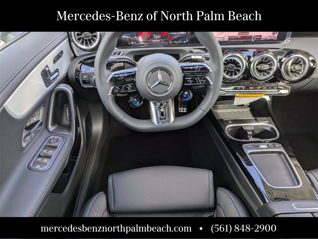 2025 Mercedes Benz CLA 35 AMG 4MATIC photo 8