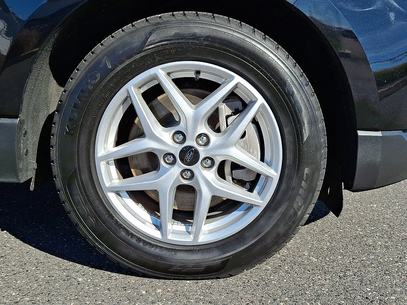 2023 Ford Edge SEL photo 4