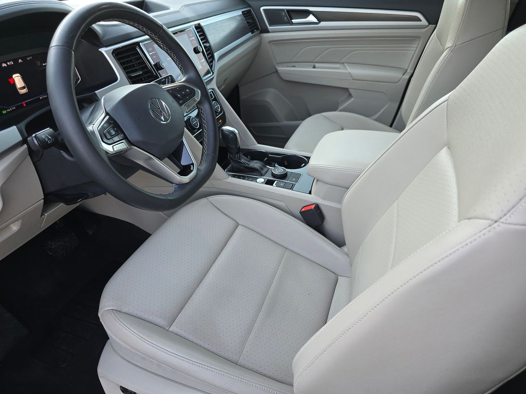 2022 Volkswagen Atlas SE Technology photo 15