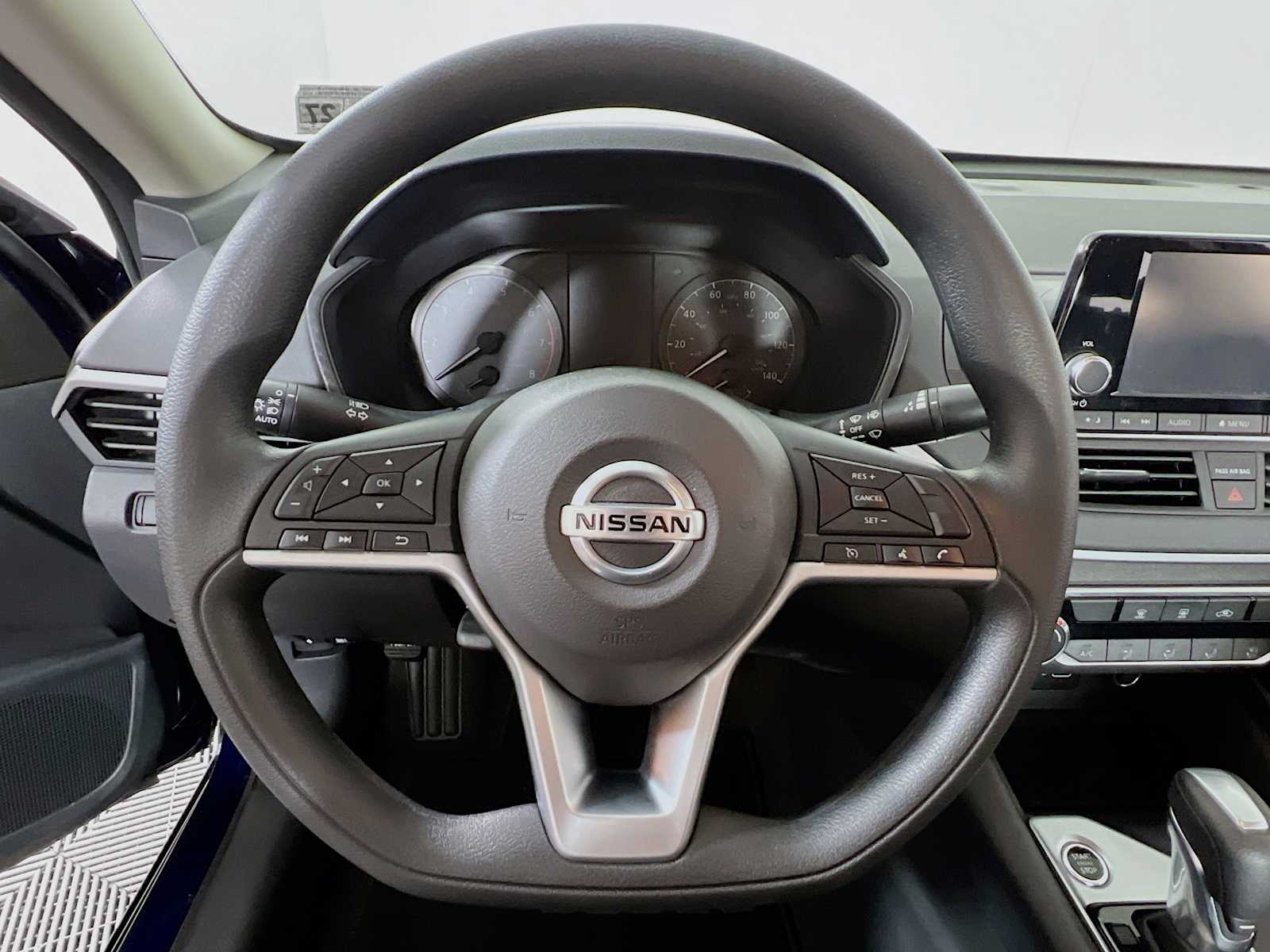 2022 Nissan Altima 2.5 S photo 9