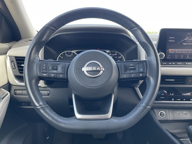 2023 Nissan Rogue SV photo 8