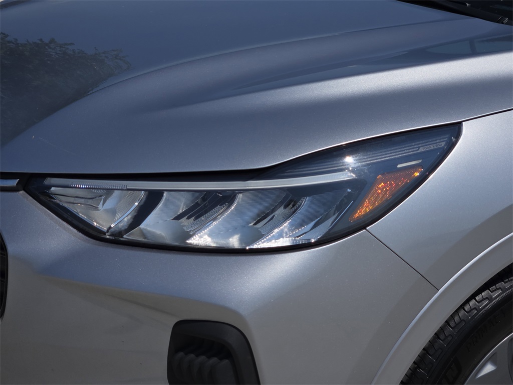 2023 Ford Escape ST-Line photo 3