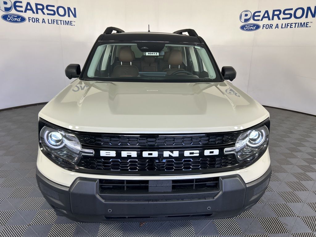 2025 Ford Bronco Sport Outer Banks photo 2