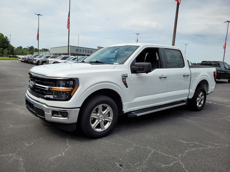 2024 Ford F-150 XLT photo 3