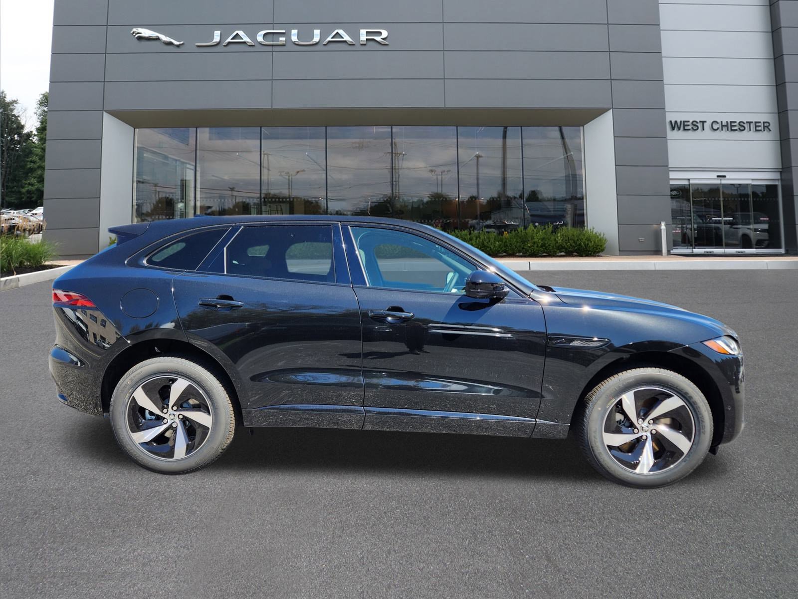 2026 Jaguar F-PACE P250 R-Dynamic S photo 4
