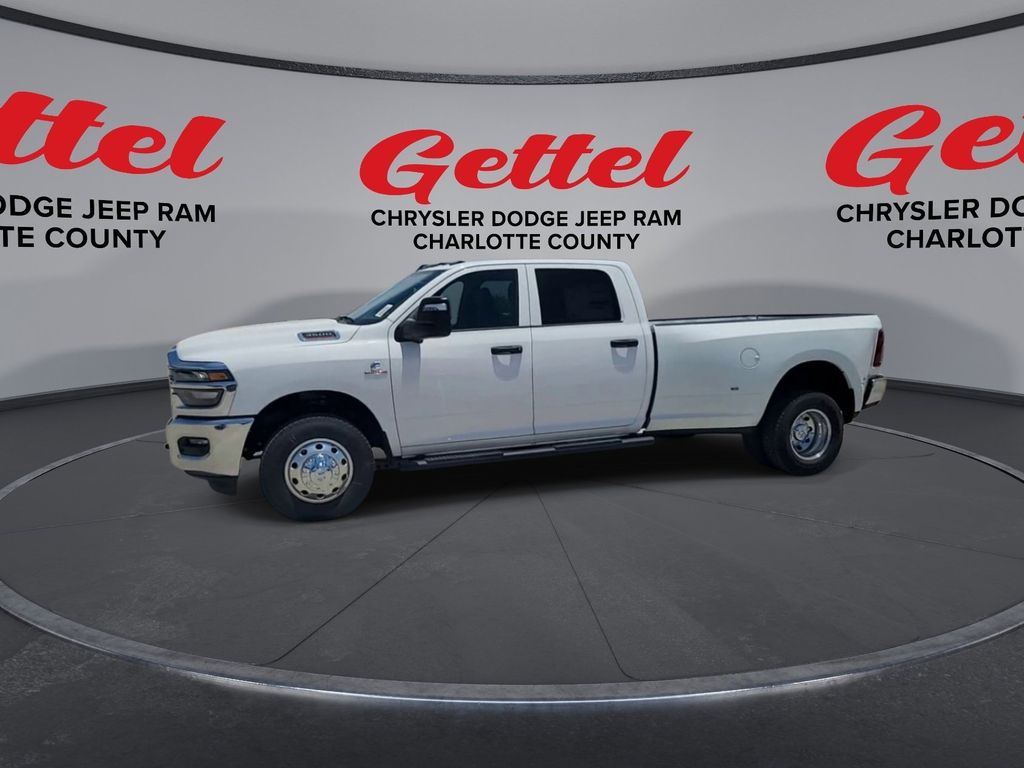 2025 Ram 3500 Tradesman photo 3