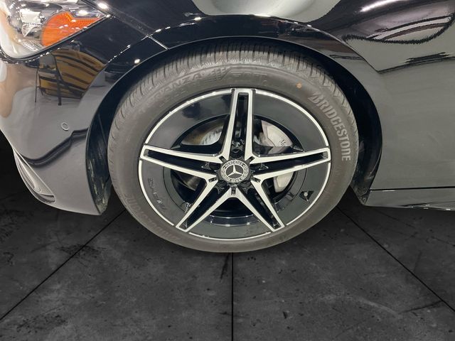 2025 Mercedes Benz C 300 4MATIC photo 3