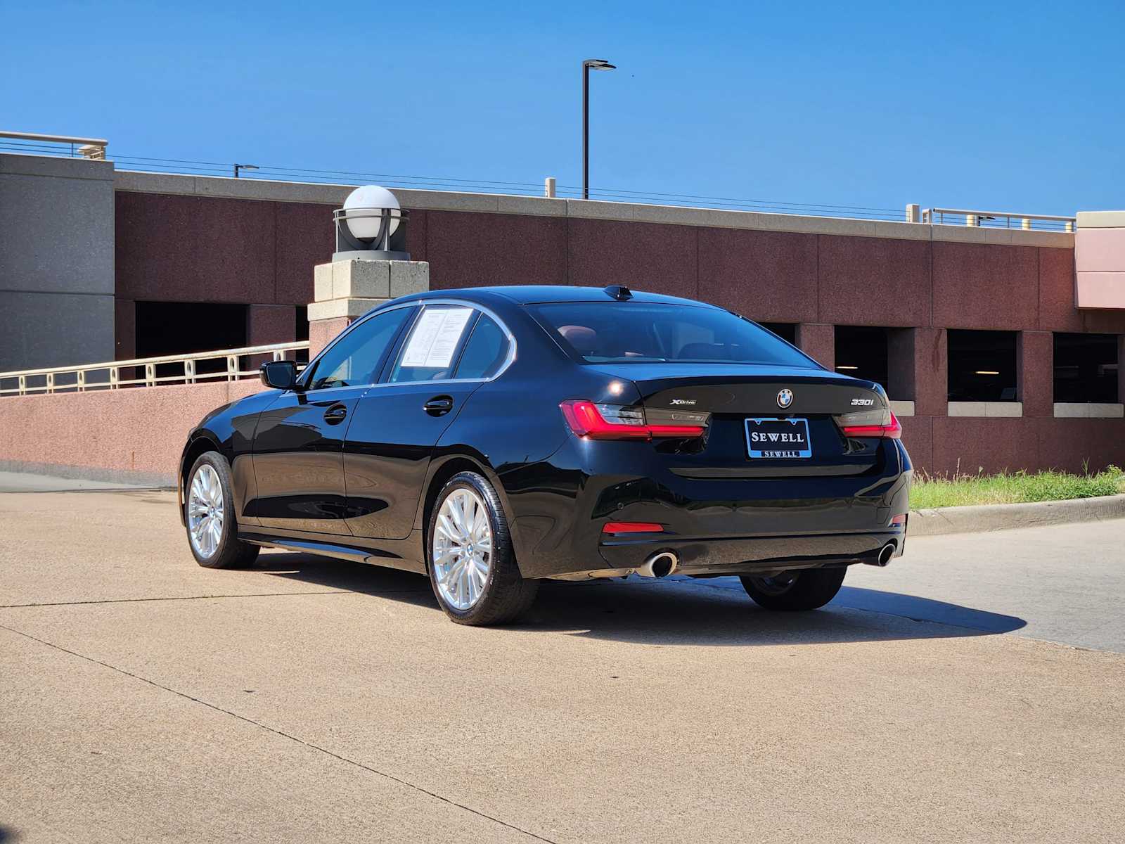 2024 Bmw 330i xDrive photo 2