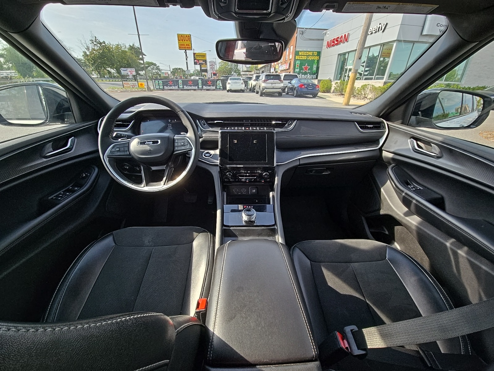 2024 Jeep Grand Cherokee Altitude photo 3
