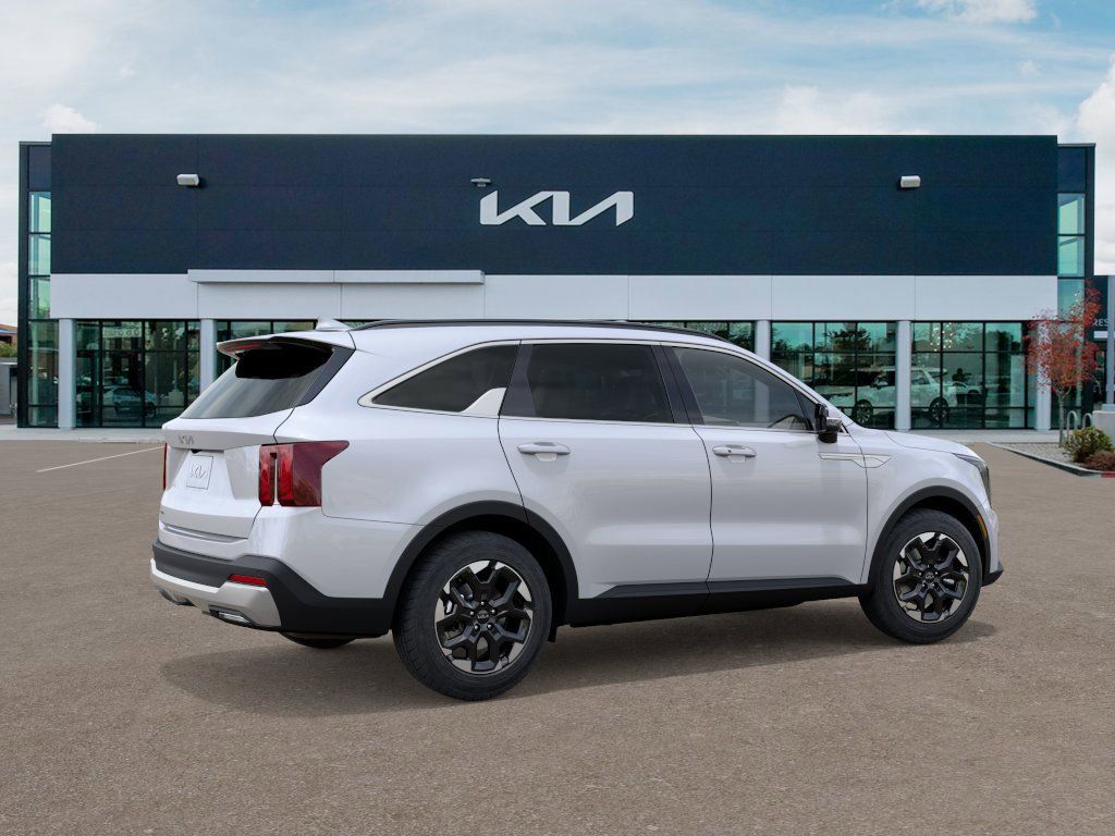 2026 Kia Sorento S photo 3