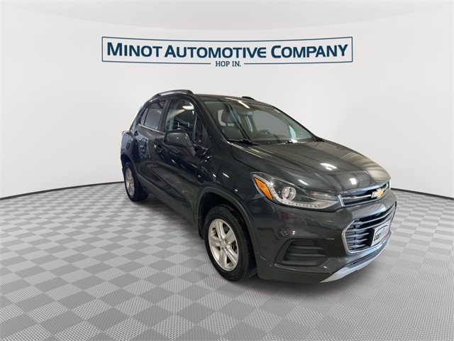 2017 Chevrolet Trax LT photo 2