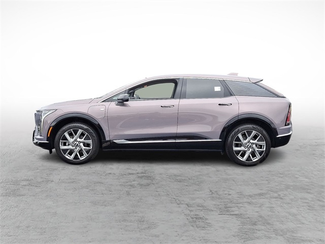 2025 Cadillac Optiq Luxury photo 2