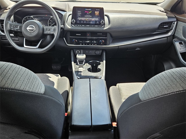 2023 Nissan Rogue SV photo 8