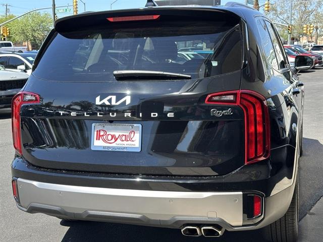 2025 Kia Telluride S photo 4