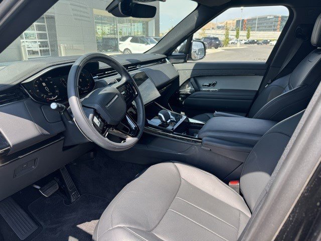 2024 Land Rover Range Rover Sport SE photo 2