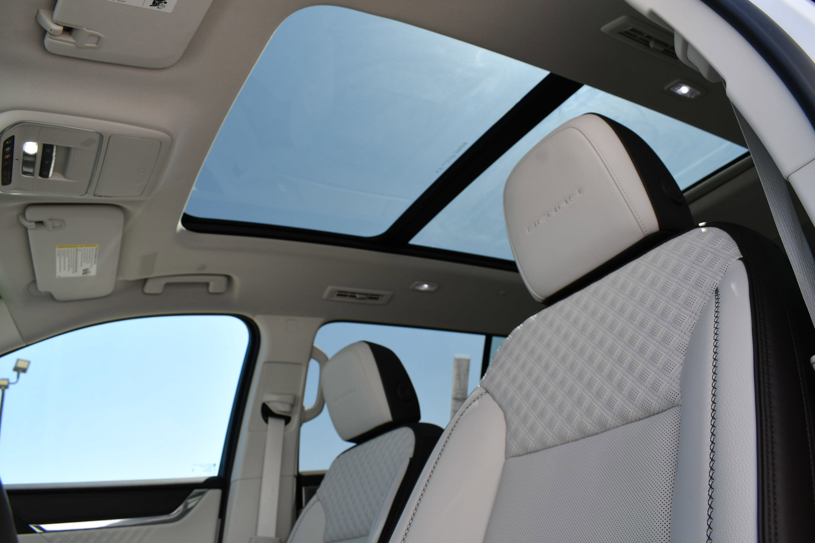 2024 Gmc Acadia Denali photo 31