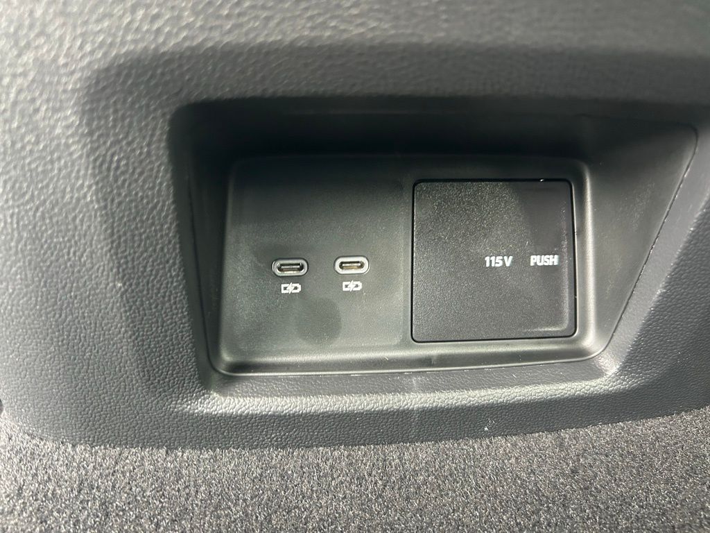 2026 Volkswagen Atlas SE Technology photo 40