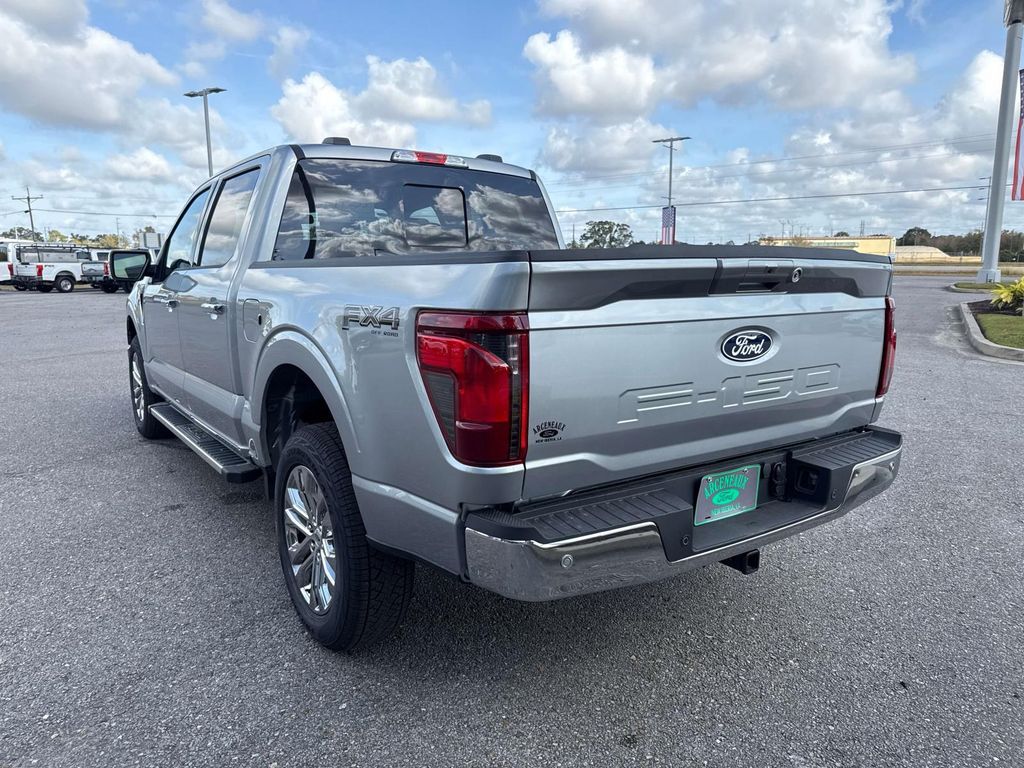 2025 Ford F-150 XLT photo 4