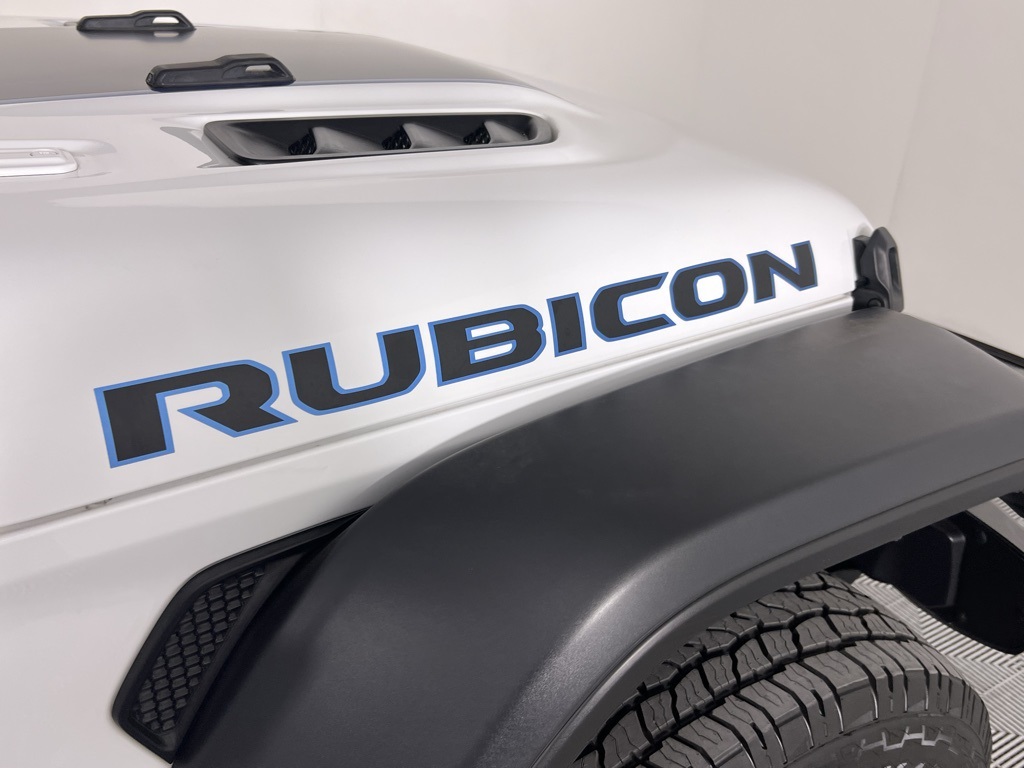 2023 Jeep Wrangler Rubicon 4xe photo 9