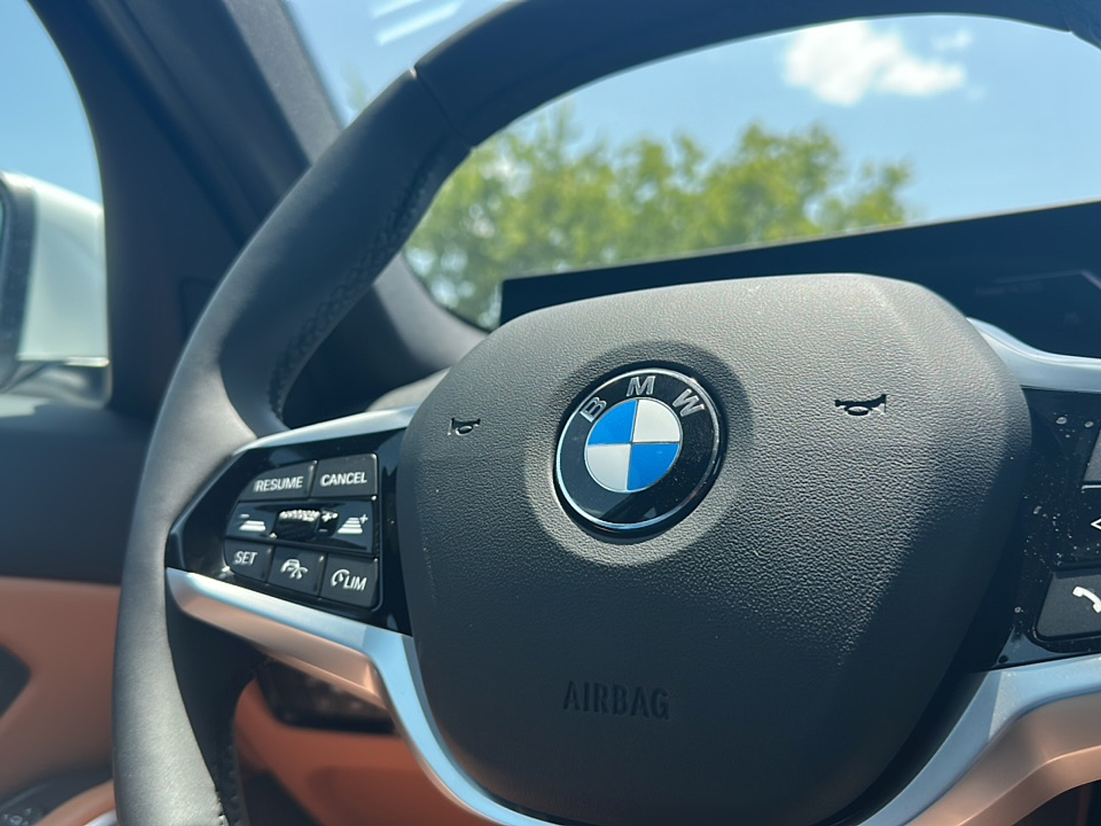 2025 Bmw 330i photo 9