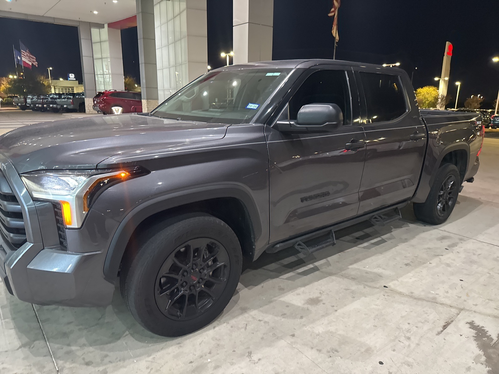 2023 Toyota Tundra SR5's photo