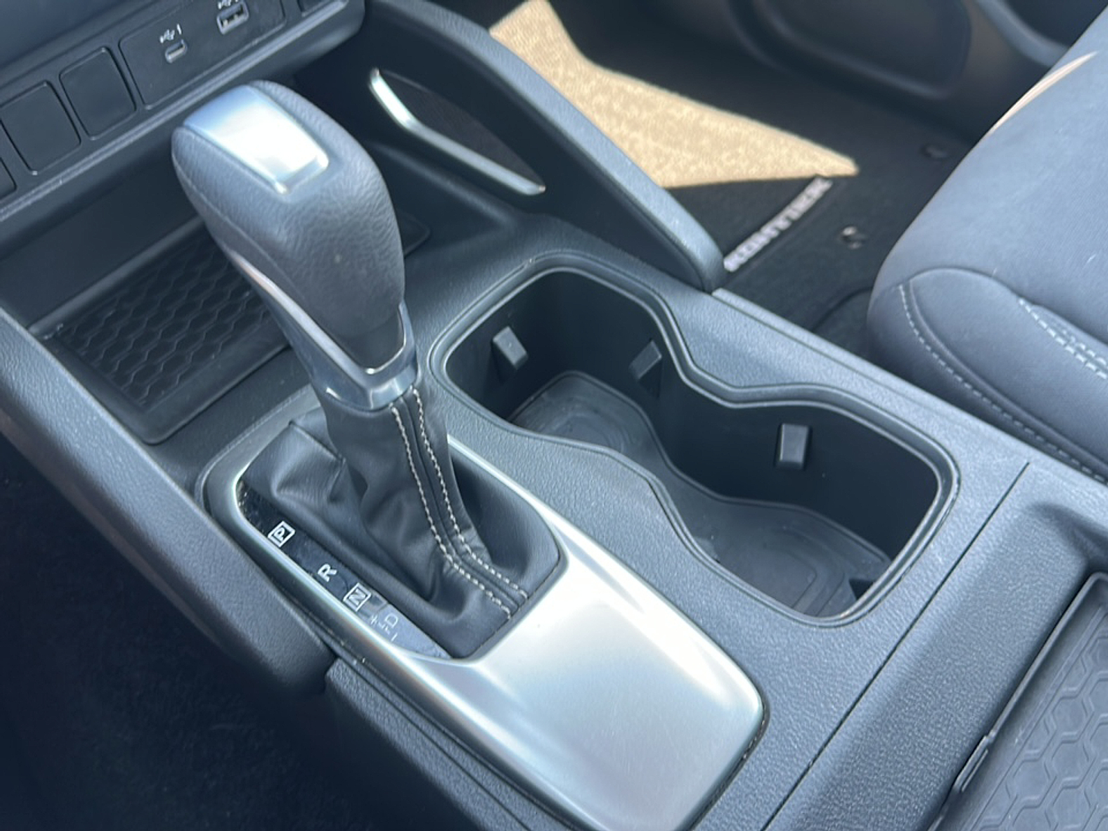 2022 Nissan Frontier SV Crew Cab photo 10
