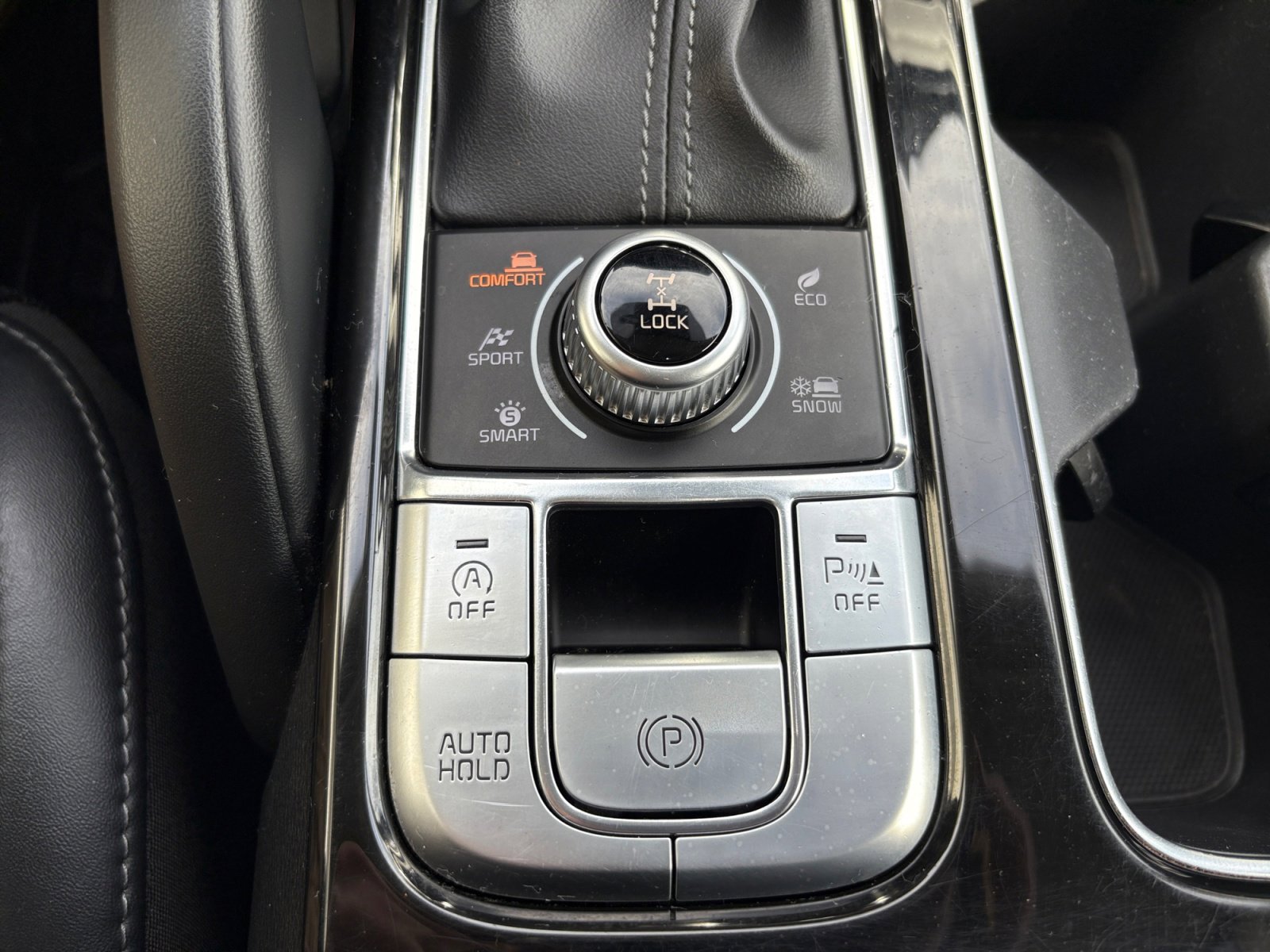 2020 Kia Telluride S photo 20