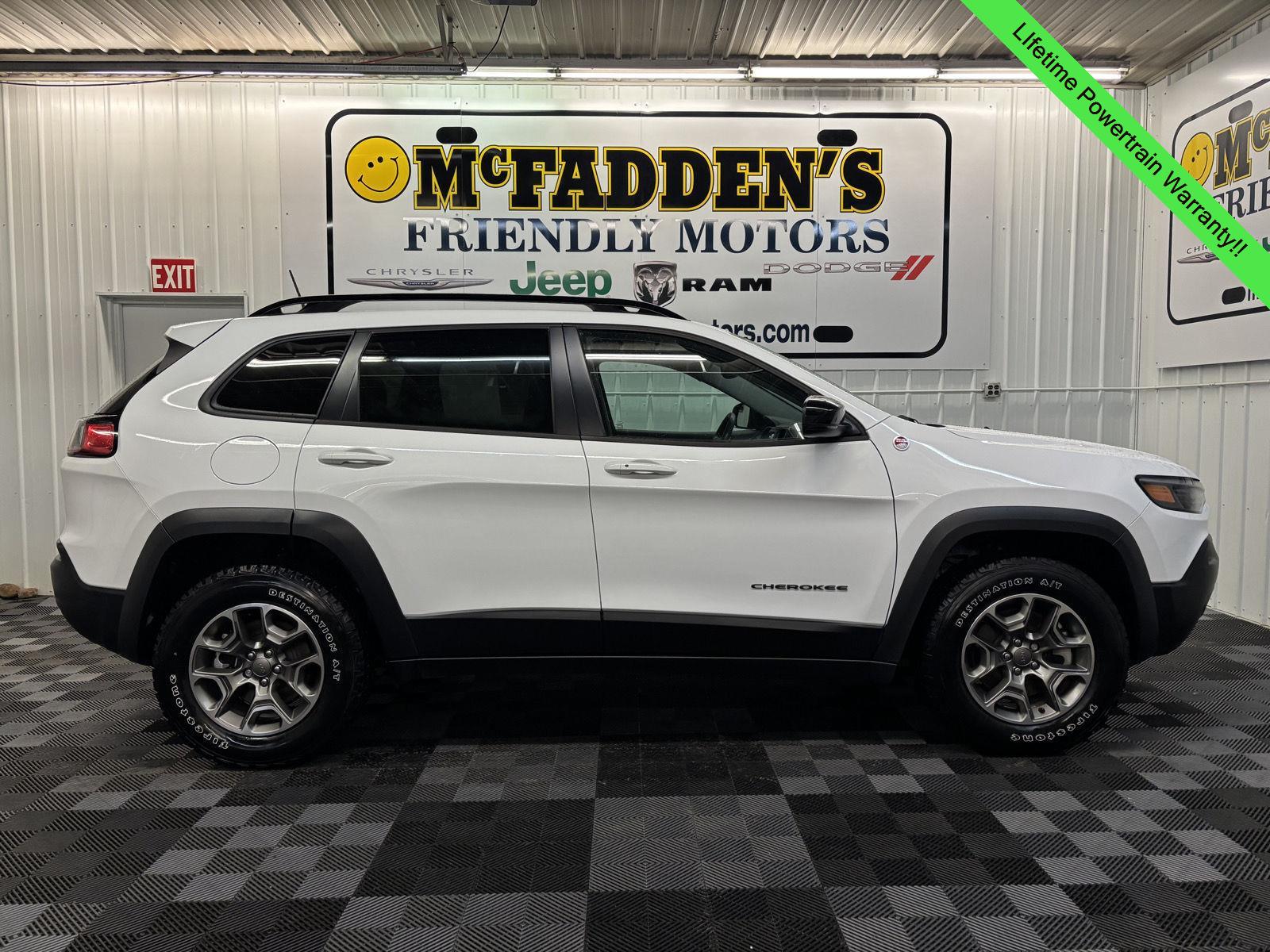 2022 Jeep Cherokee Trailhawk's photo