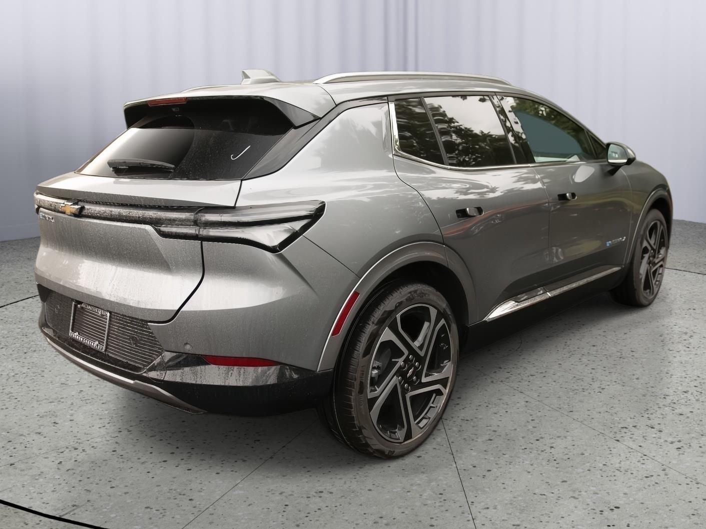 2025 Chevrolet Equinox EV 1LT photo 7