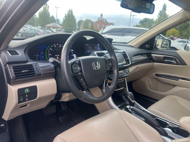 2017 Honda Accord Hybrid EX-L photo 13