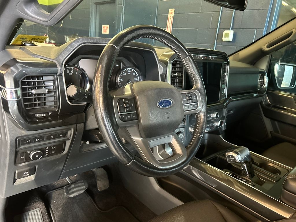 2021 Ford F-150 XLT photo 7