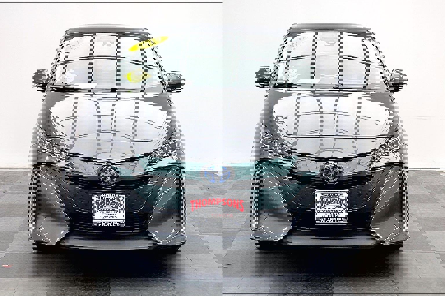 2019 Toyota Prius Prime Plus photo 2