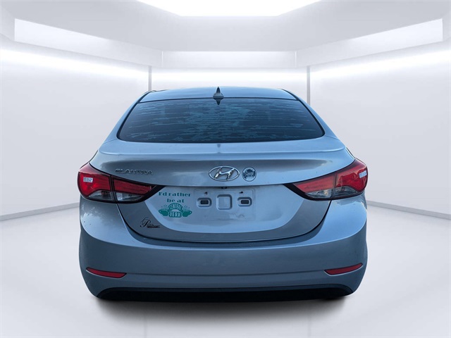 2015 Hyundai Elantra SE photo 3