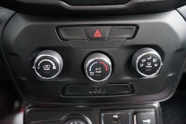 2019 JEEP RENEGADE - Image 14