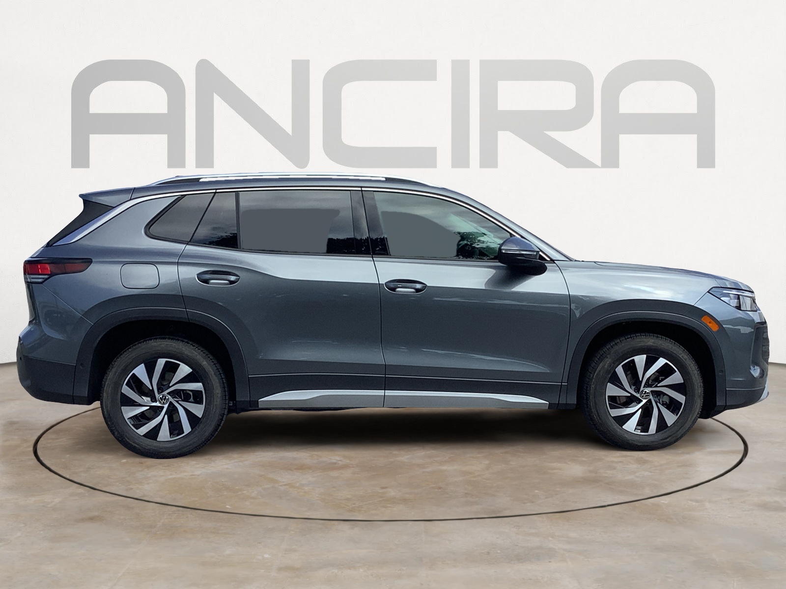 2025 Volkswagen Tiguan S photo 8