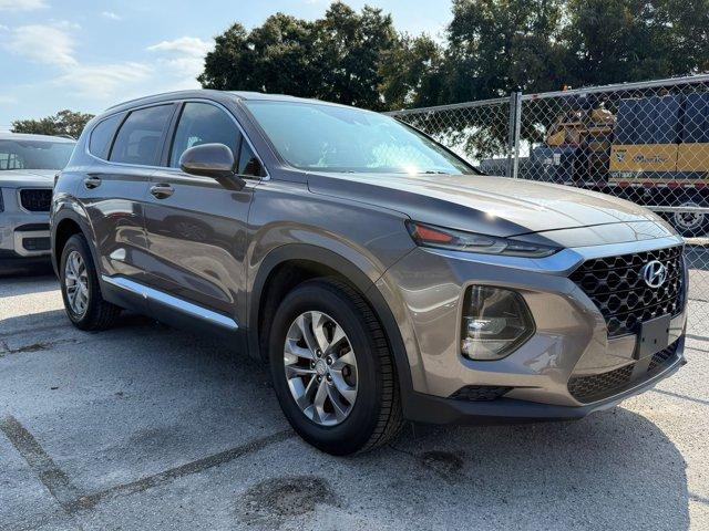 2019 Hyundai Santa Fe SE photo 4