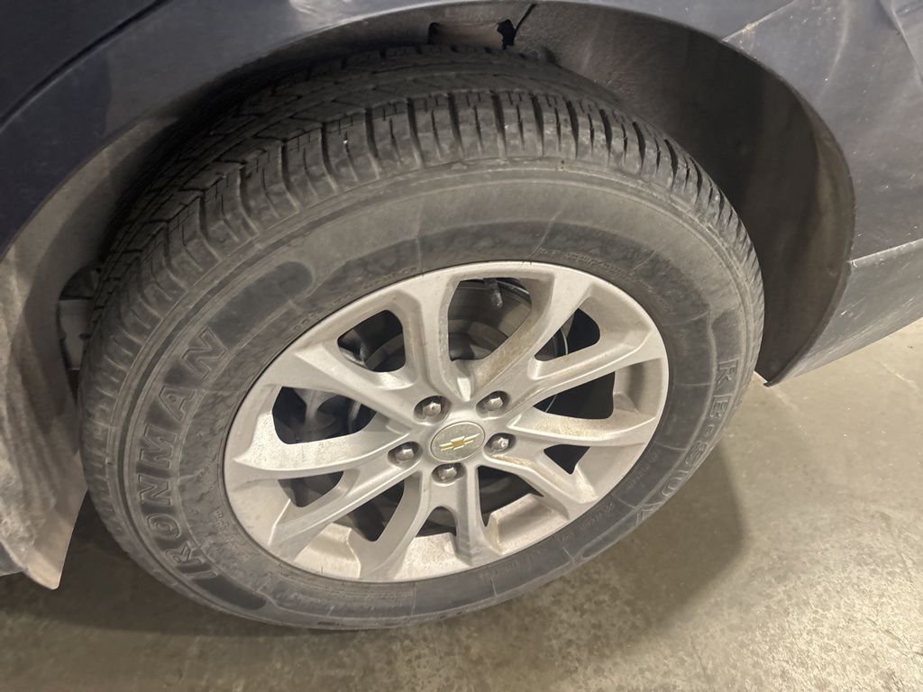 2018 Chevrolet Equinox LT photo 4
