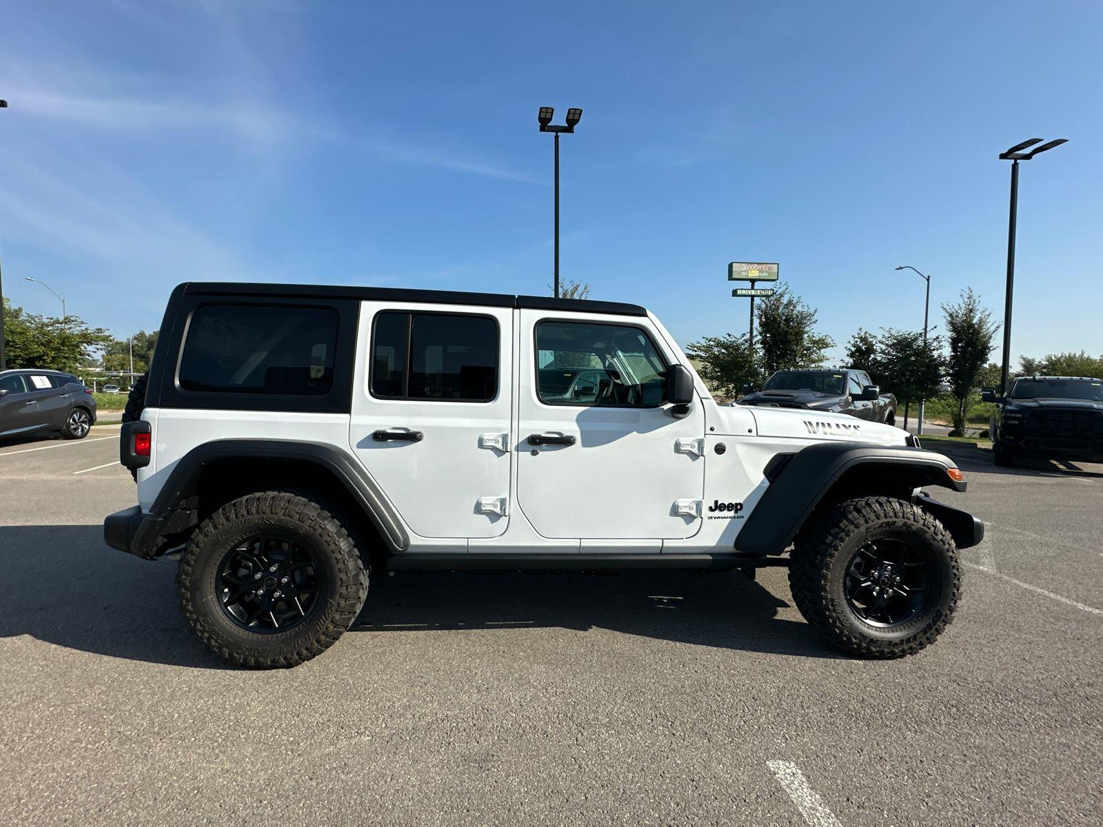 2025 Jeep Wrangler Willys photo 2