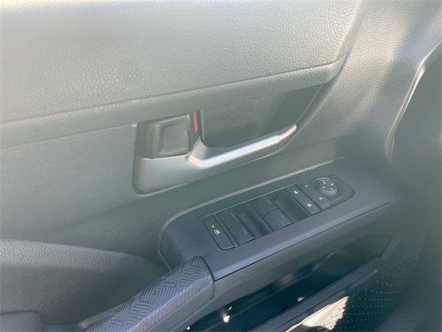 2024 Toyota Tacoma TRD Off-Road photo 3
