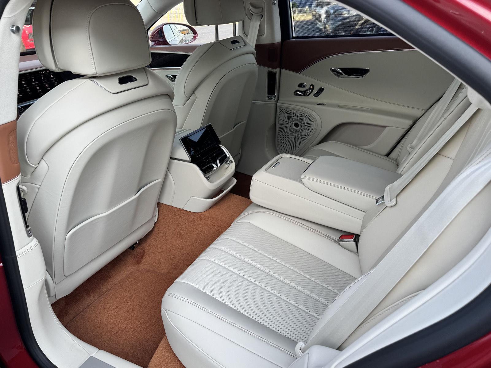 2026 Bentley Flying Spur photo 37