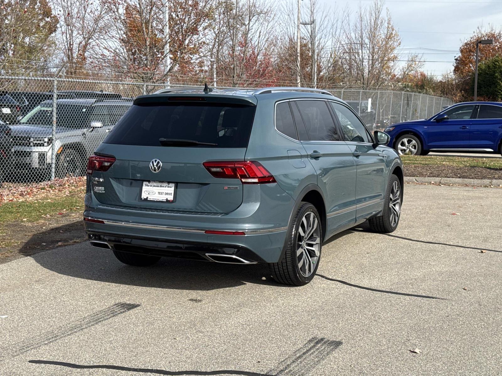 2021 Volkswagen Tiguan SEL Premium R-Line photo 4