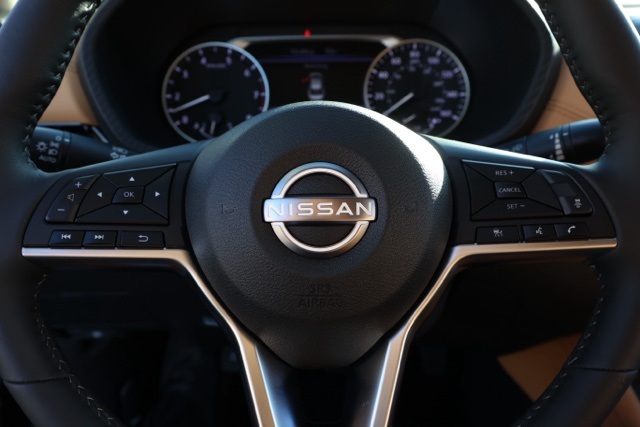 2025 Nissan Sentra SV photo 22