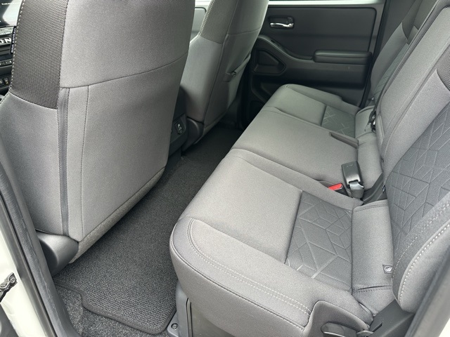 2025 Nissan Frontier Crew Cab SV photo 23