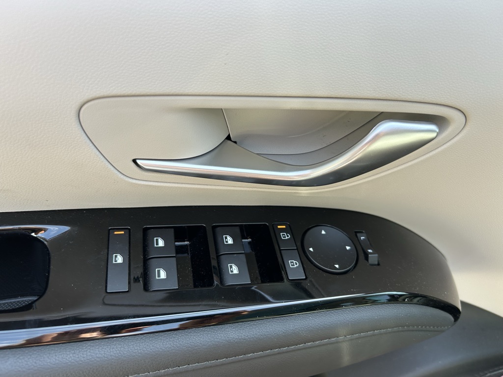 2025 Hyundai Tucson Hybrid Limited photo 11