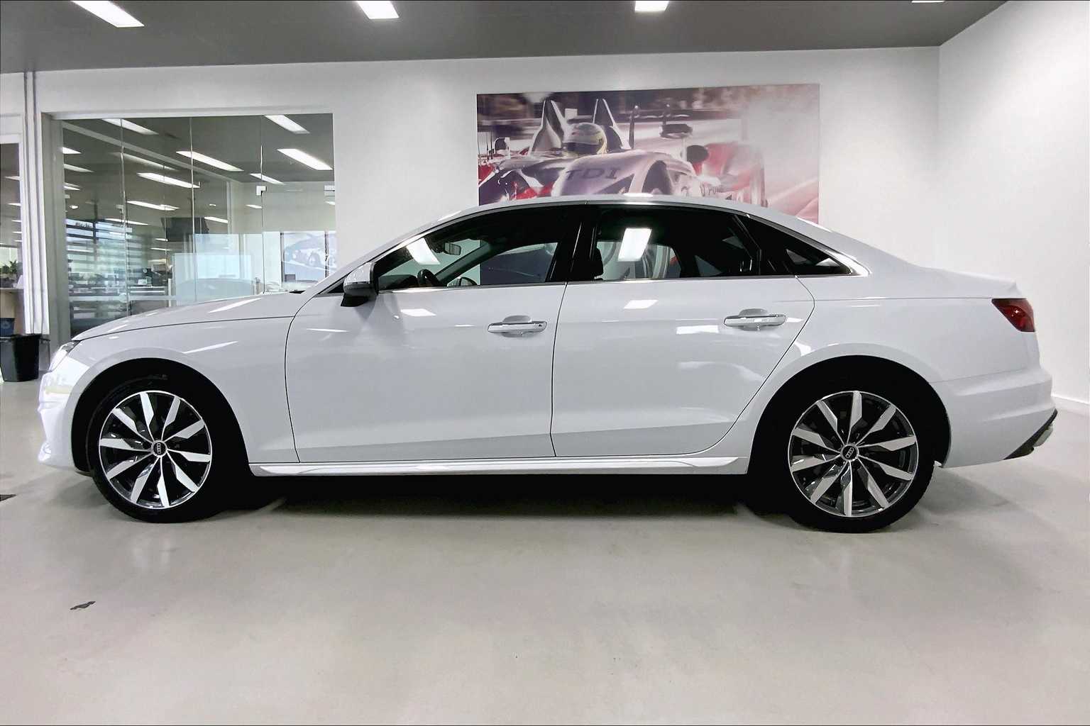 2023 Audi A4 Quattro Premium photo 3