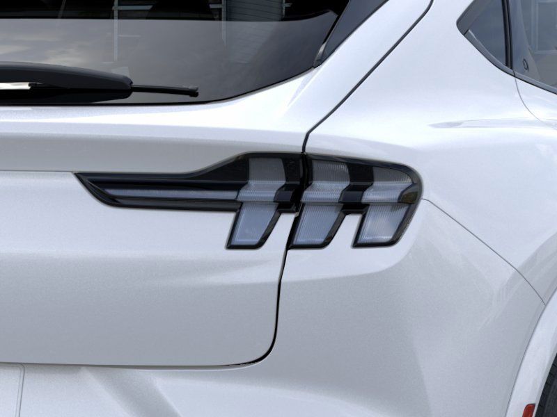2025 Ford Mustang Mach-E Premium photo 21