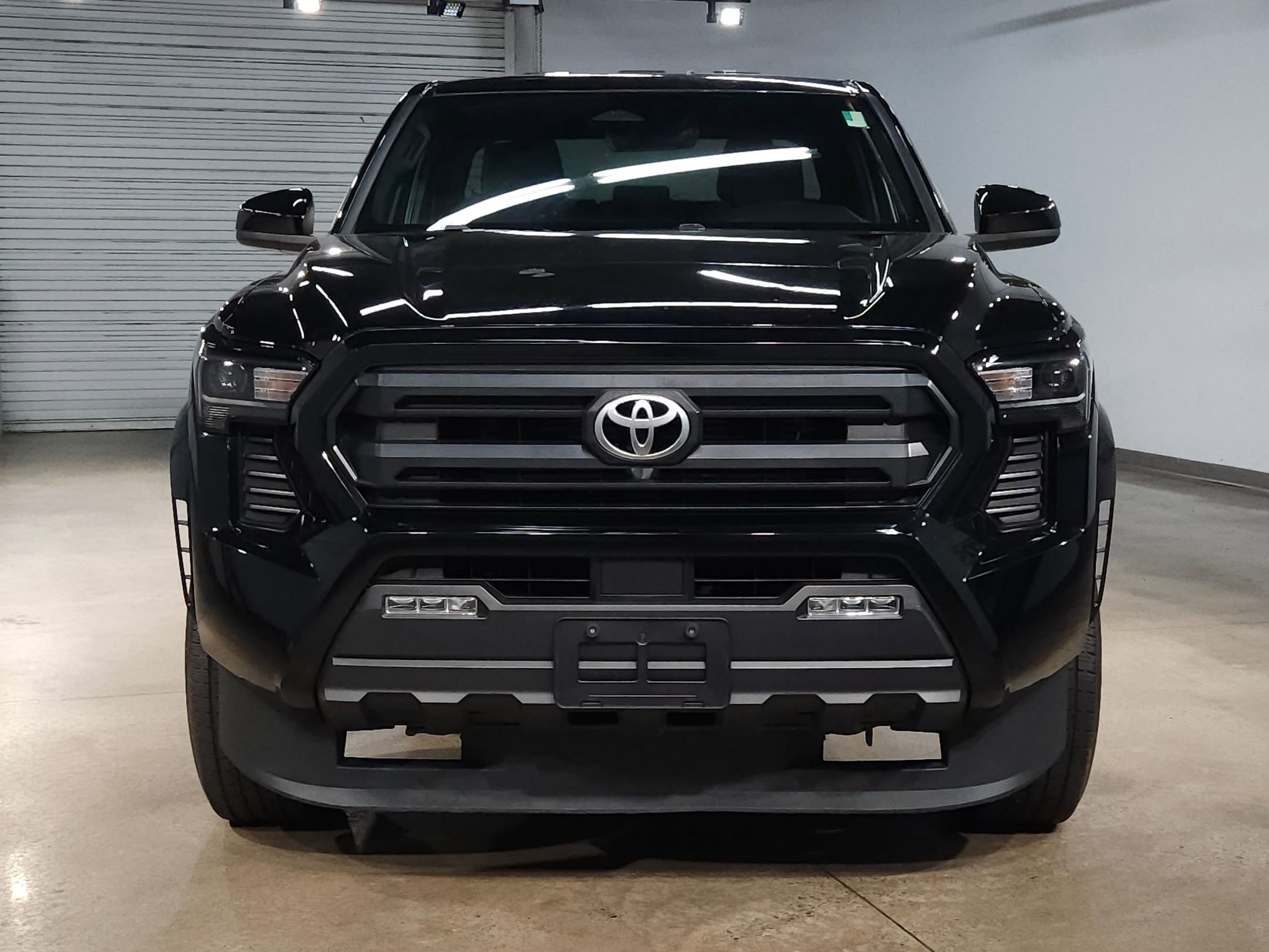 Used 2024 Toyota Tacoma SR5 with VIN 3TYKB5FN0RT004504 for sale in Little Rock