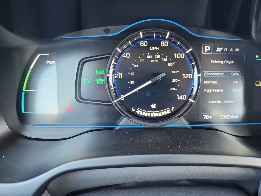 2019 Hyundai Ioniq Plug-In Hybrid photo 13